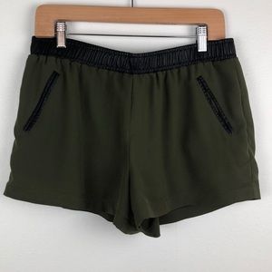 Forever 21 Military Green Shorts Large